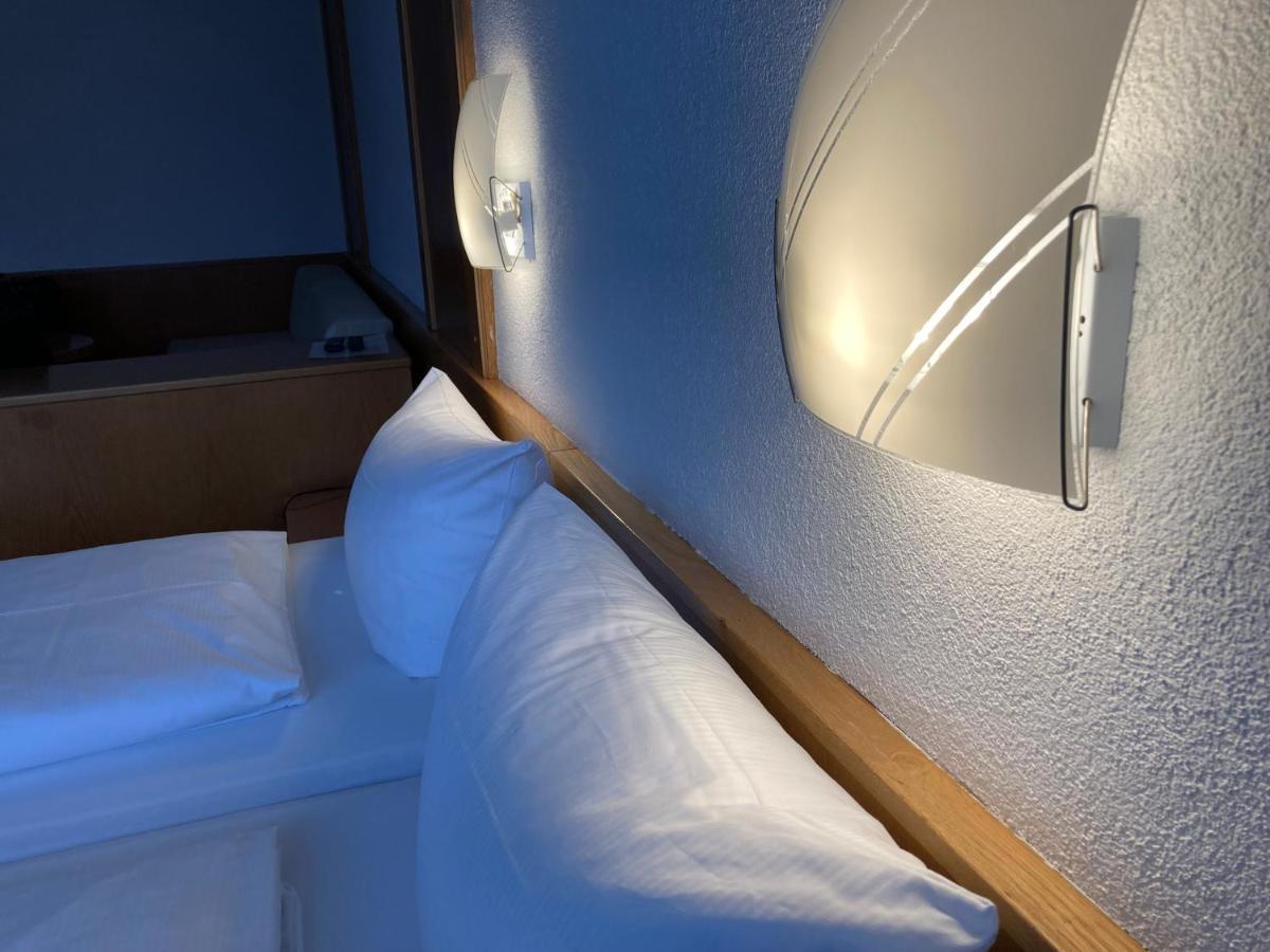 Hotel Jaegerhaus In Singen Am Hohentwiel Exteriör bild