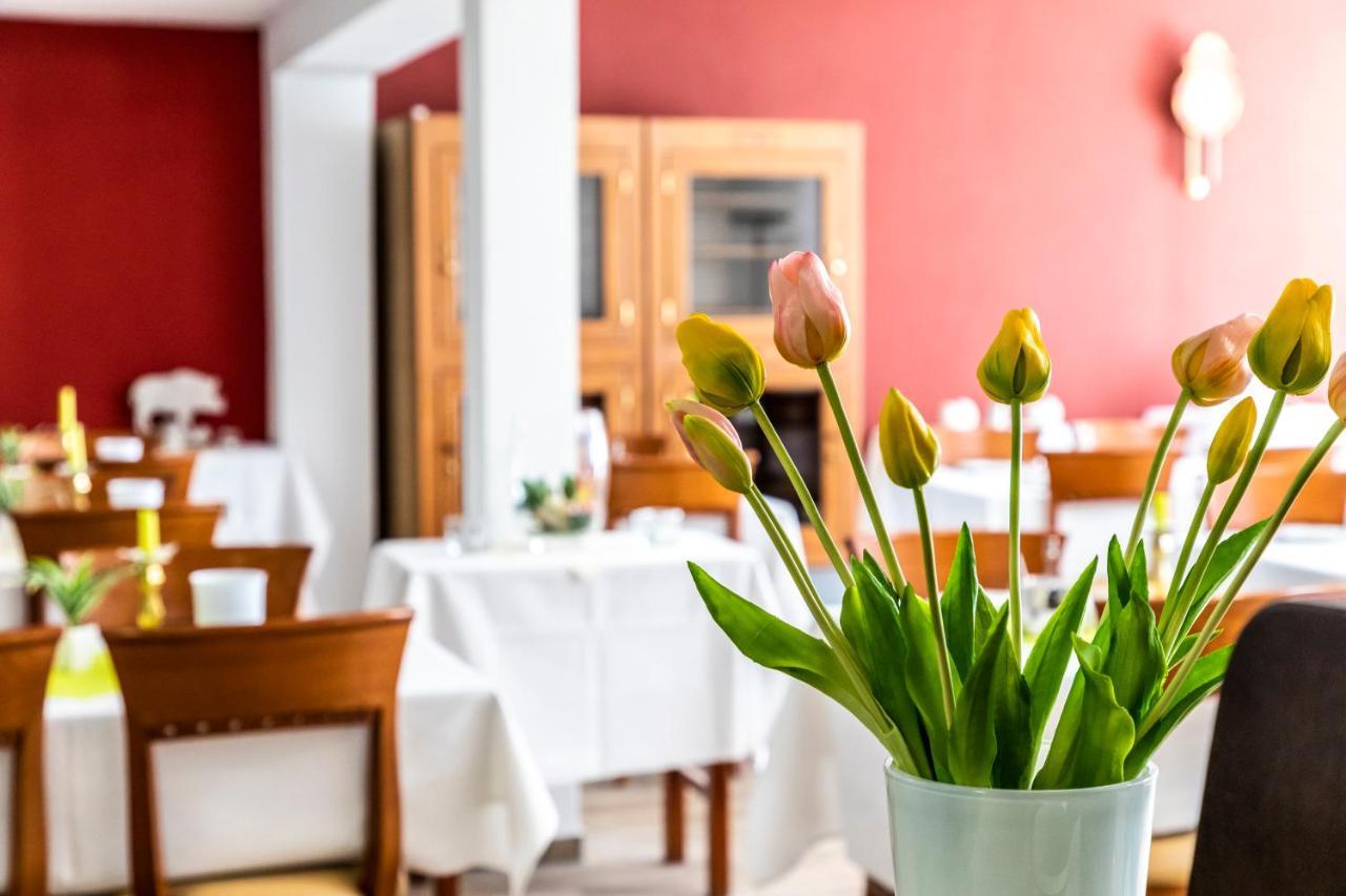 Hotel Jaegerhaus In Singen Am Hohentwiel Exteriör bild