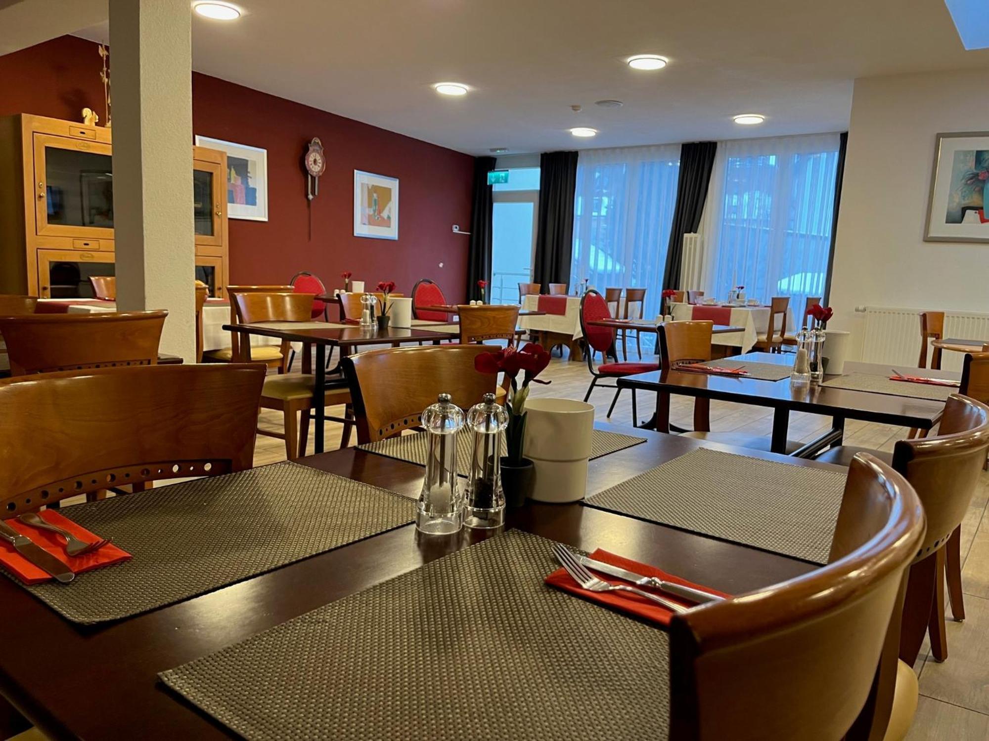 Hotel Jaegerhaus In Singen Am Hohentwiel Exteriör bild