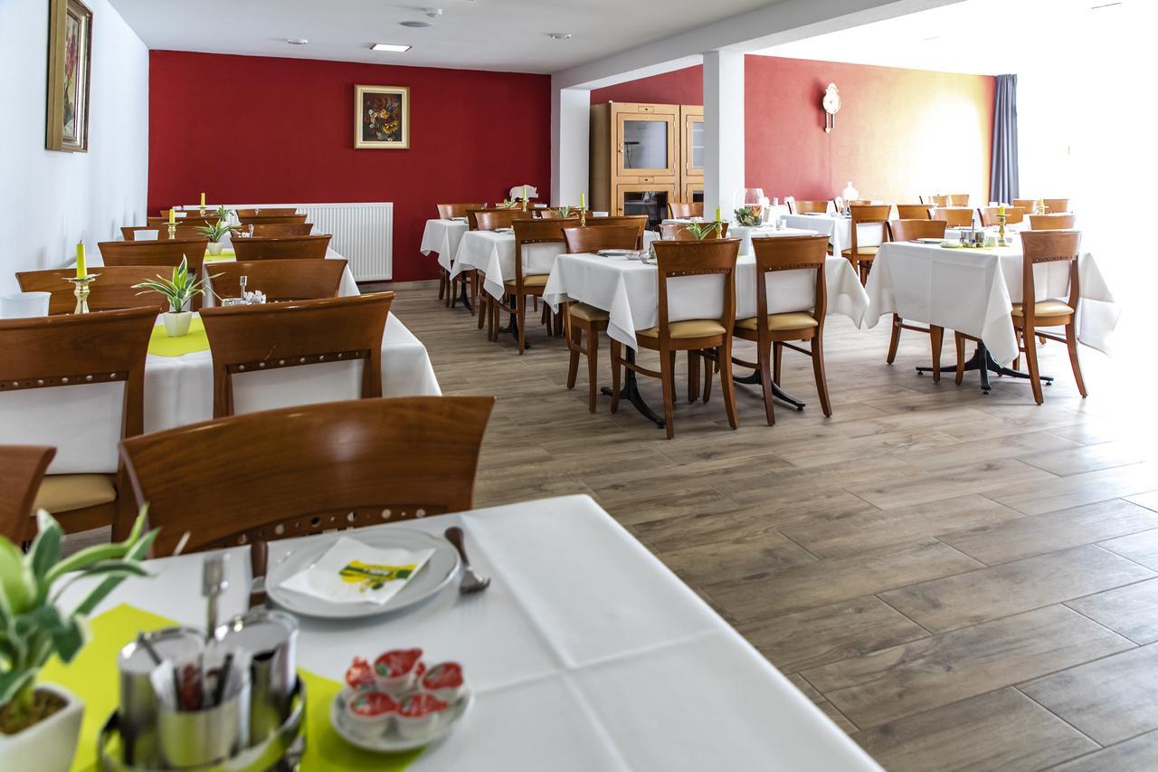 Hotel Jaegerhaus In Singen Am Hohentwiel Exteriör bild