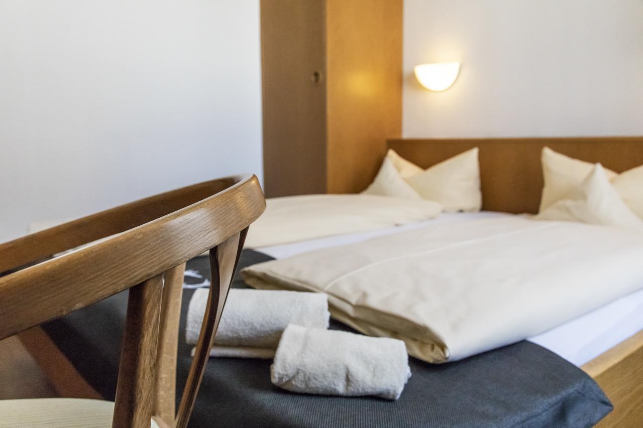 Hotel Jaegerhaus In Singen Am Hohentwiel Exteriör bild